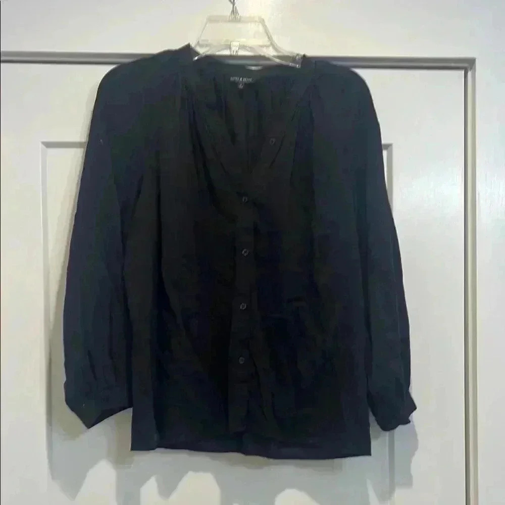 Lucky brand Los Angeles CA black button down blouse size small.